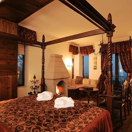 Vaela Cultural Hotel 3*